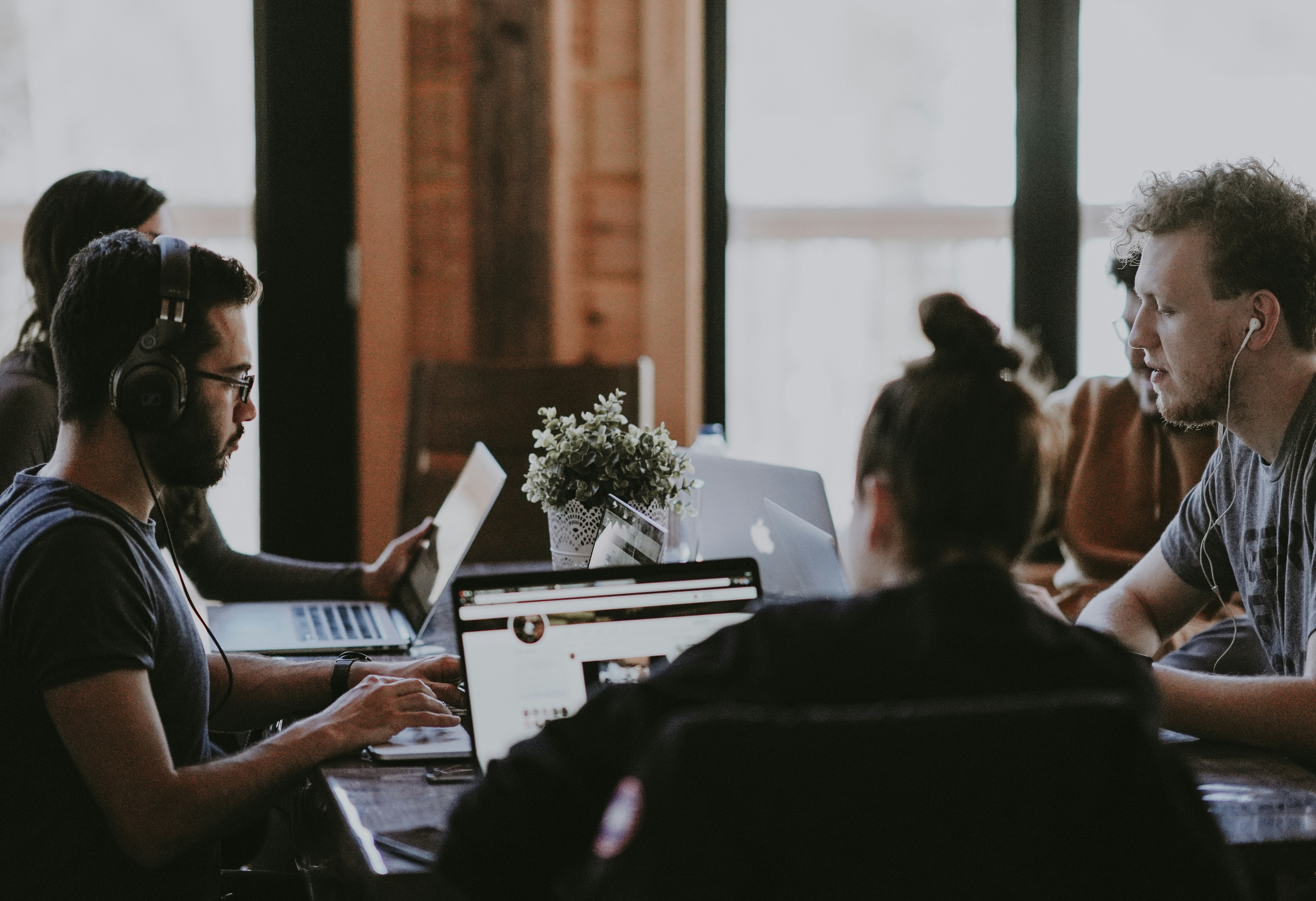 Waterfall vs V-Model: Which Approach to Choose for Your Project?